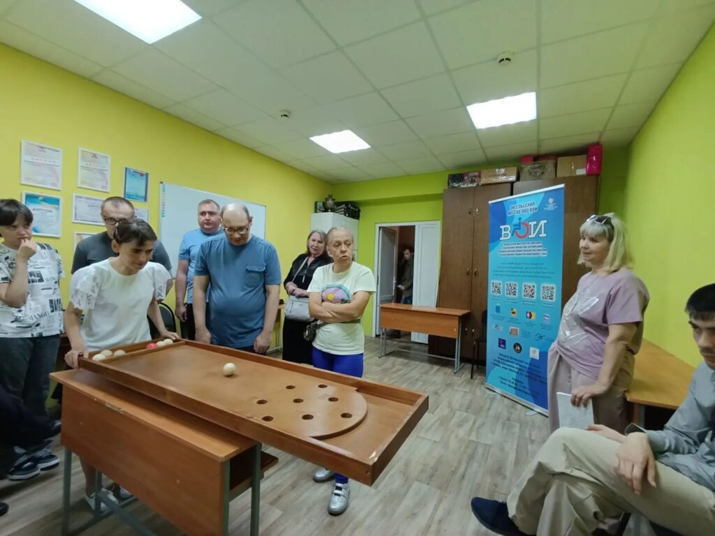 Адаптивные спортивные игры для людей с ограниченными возможностями здоровья (ОВЗ) играют ключевую роль в их реабилитации, социализации и улучшении качества жизни. Они сочетают физическую активность, психологическую поддержку и социальные взаимодействия, помогая преодолевать барьеры и раскрывать потенциал