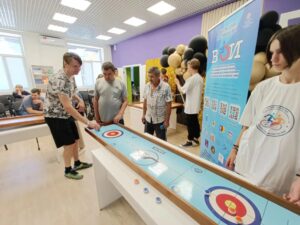 В спортивном клубе "Спорт для всех" прошла очередная тренировка по адаптивным настольным играм